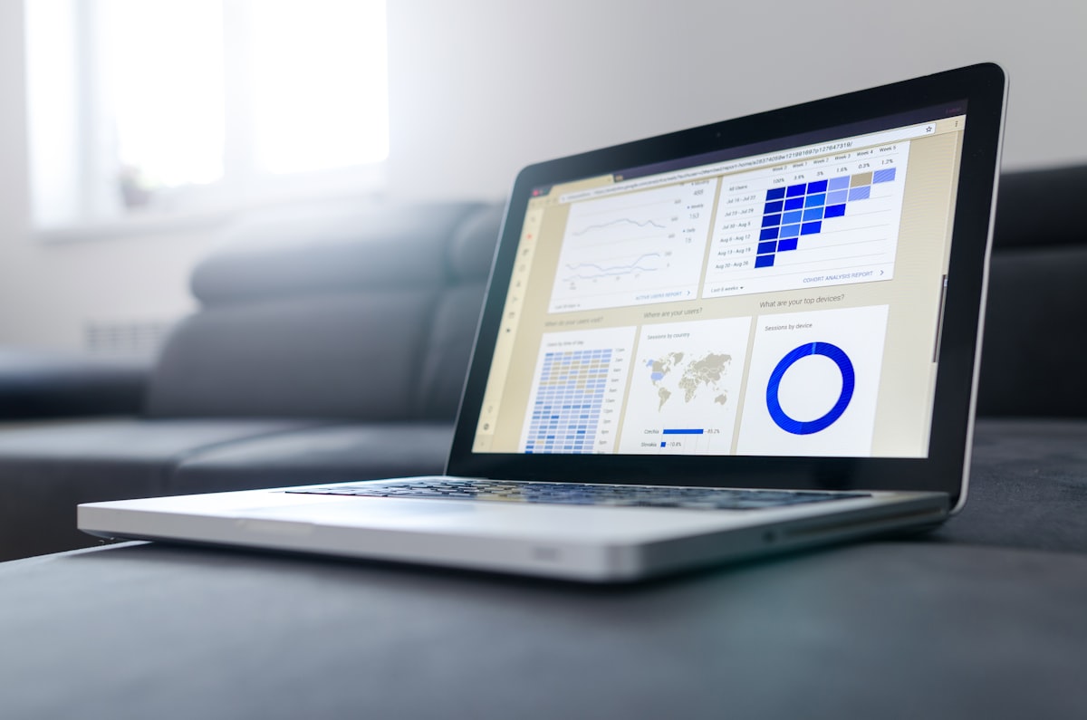 Enhancing Business Growth: The Battle Between Manual and AI-automated Lead Generation - Flowgenn AI Blog